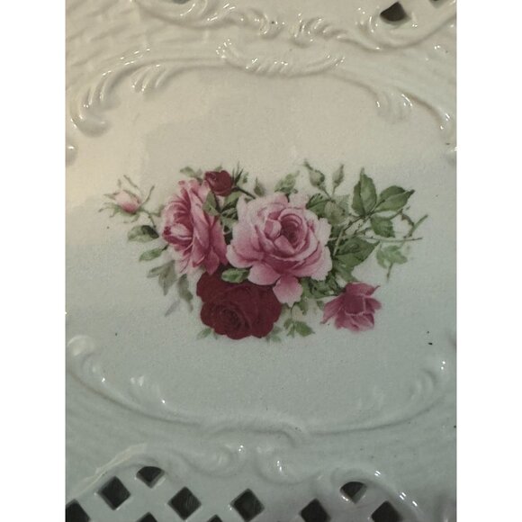 Set Of 3 Vintage Floral Porcelain Plates With Intricate Cutout Design & Pink Ros - Picture 6 of 16